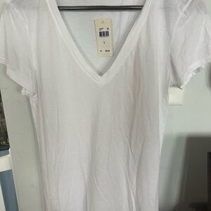 Splendid White V-Neck Short Sleeve Tee